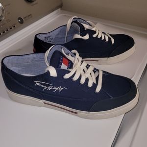 Men's Tommy Hilfiger shoes